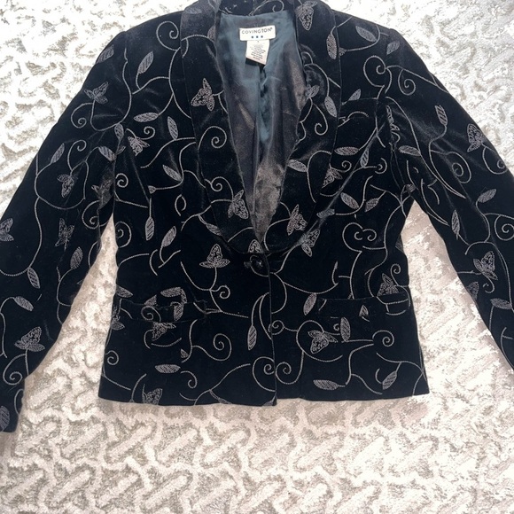 Covington Jackets & Blazers - Covington fancy Black and Silver Embroidered velvet Blazer jeweled button